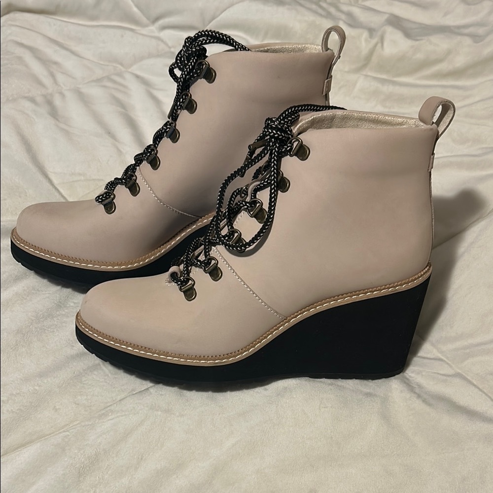 Women's Toms Wedge Ankle Boots